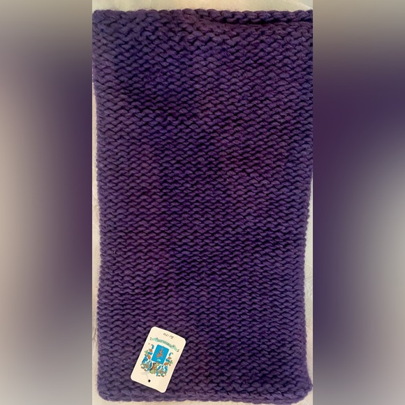 Portolano Wool Blend Infinity Scarf - Picture 6 of 14